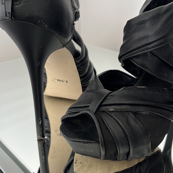 Shï by Journeys Black Heels Size 7.5 - Picture 6 of 7